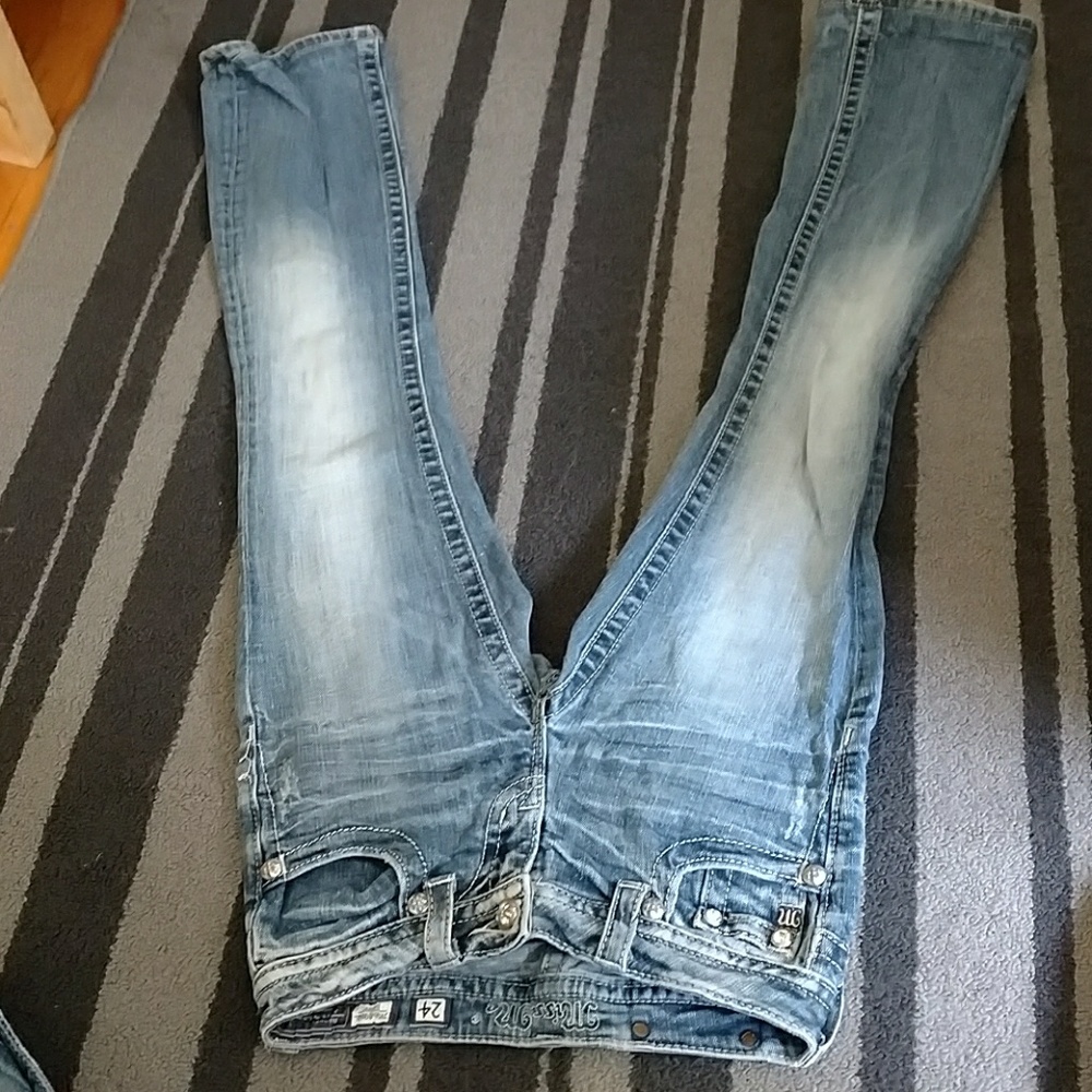 Buckle miss me jeans size 24